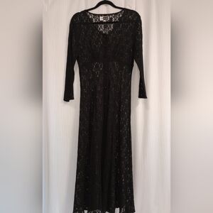 Full Length Scoop Neck Long Sleeve Dress